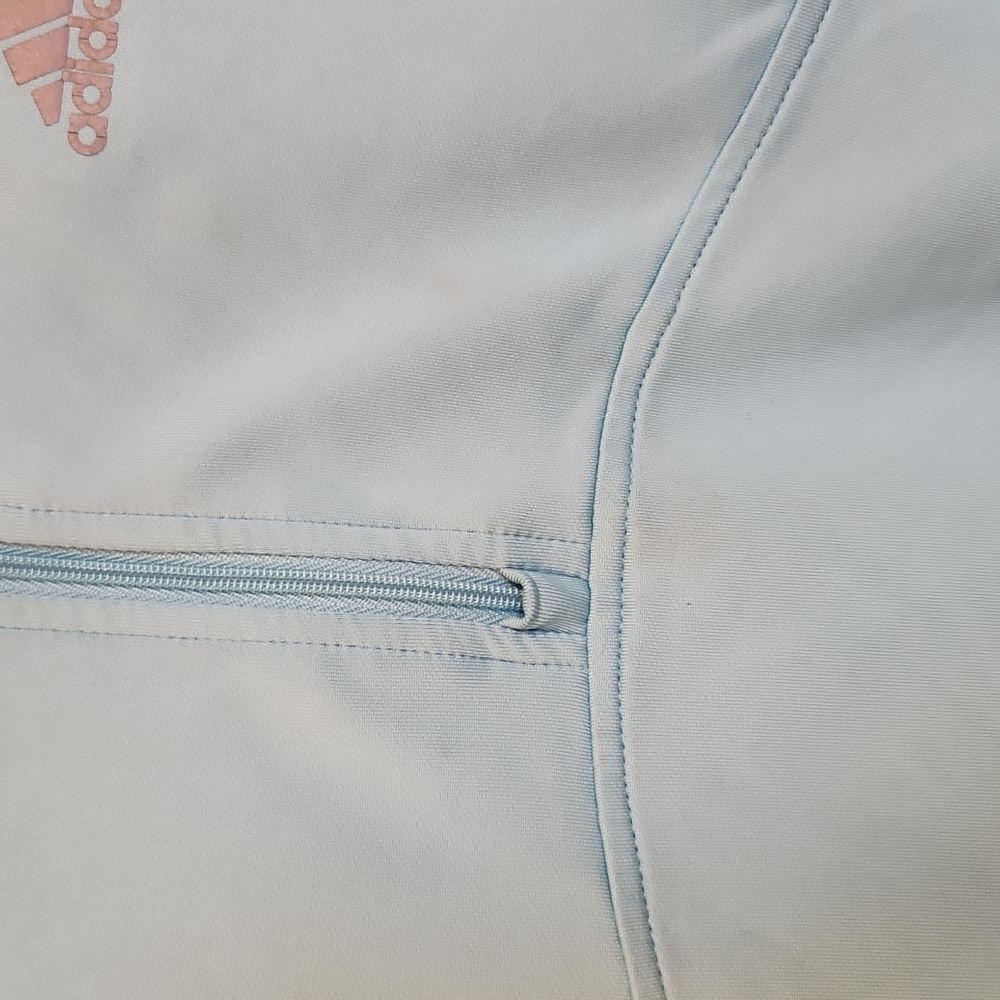 Workout top - Picture 2 of 2